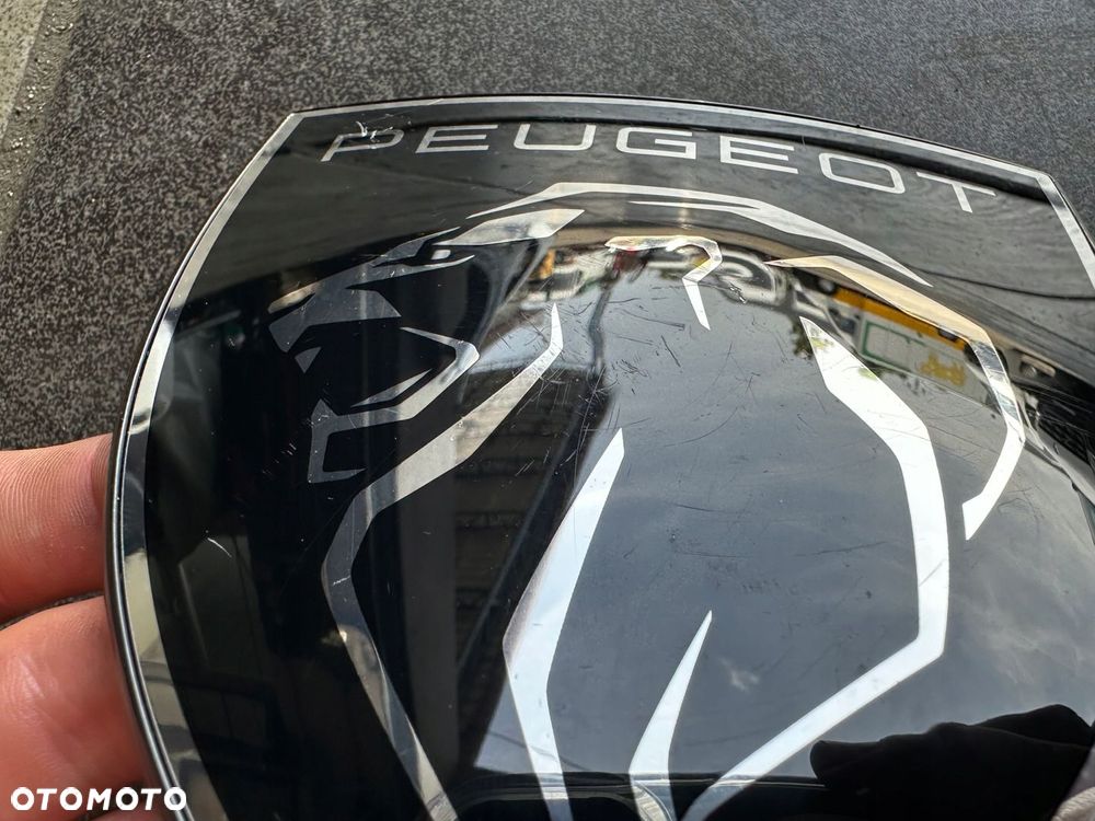 PEUGEOT 2008 II LIFT LOGO ZNACZEK EMBLEMAT ATRAPY - 4