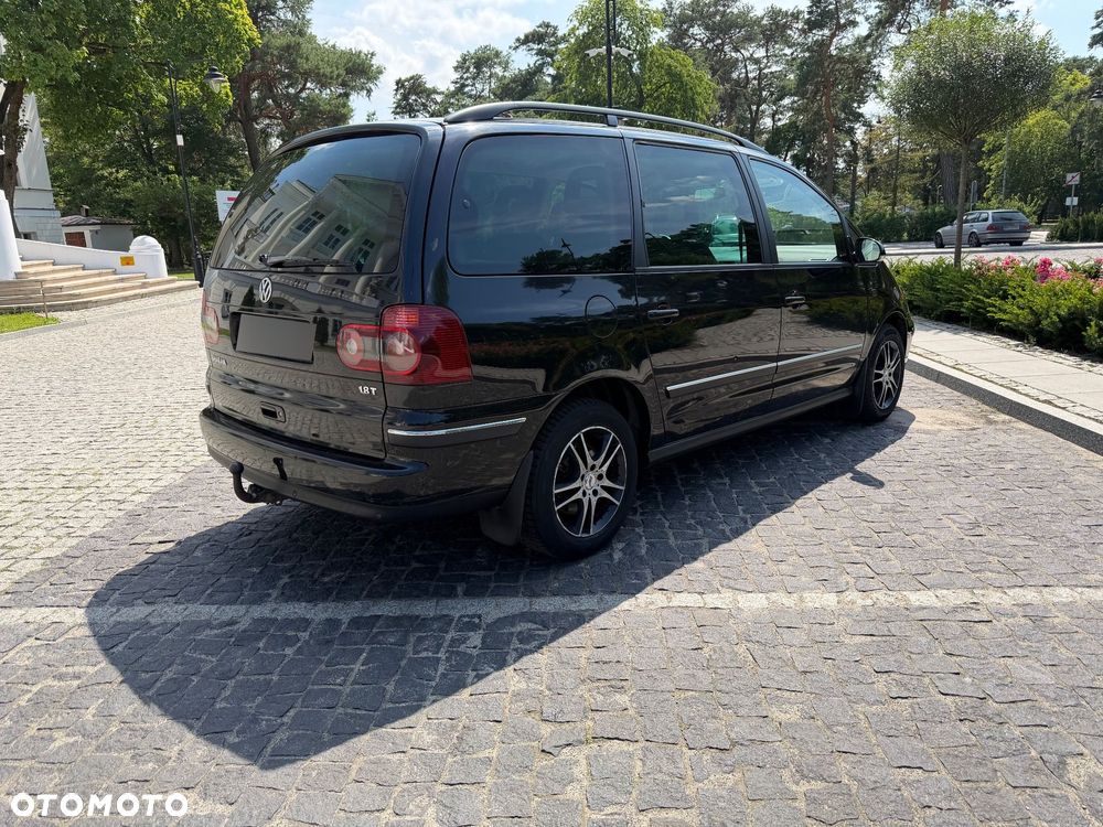 Volkswagen Sharan 1.8T Comfortline Tiptr - 24
