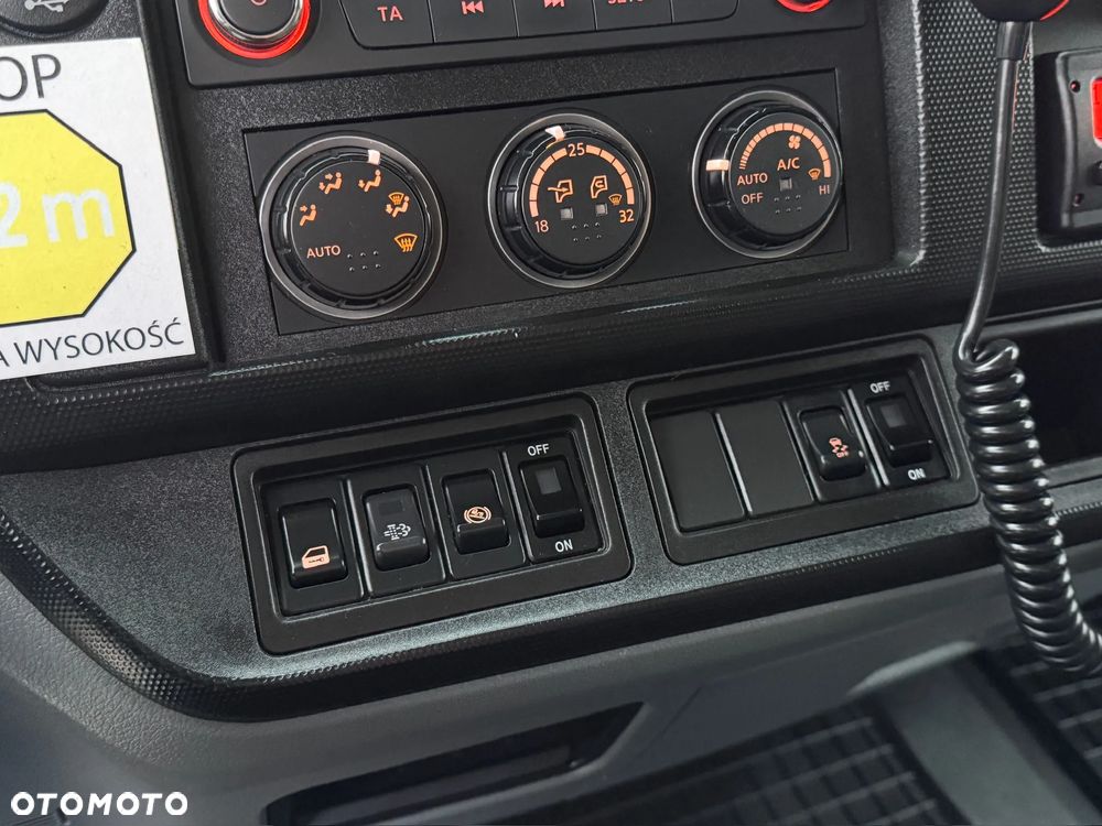 Renault D 7.5 // EKSPOZYCJA // SKLEP MOBILNY // ZABUDOWA WYSTAWOWA // SHOWROOM MOBILNY // - 34