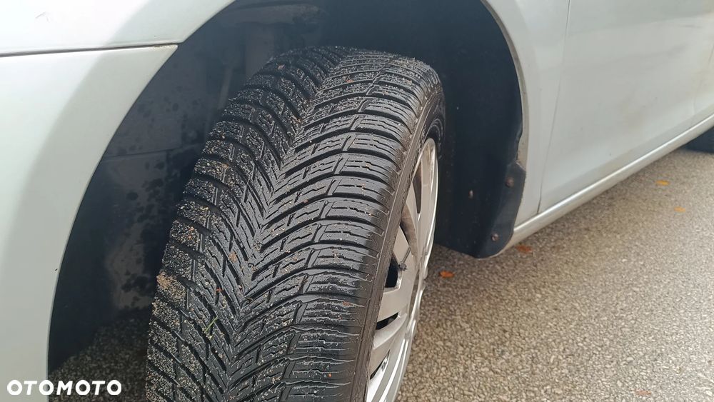 Volkswagen Golf VI 1.6 TDI Trendline - 5