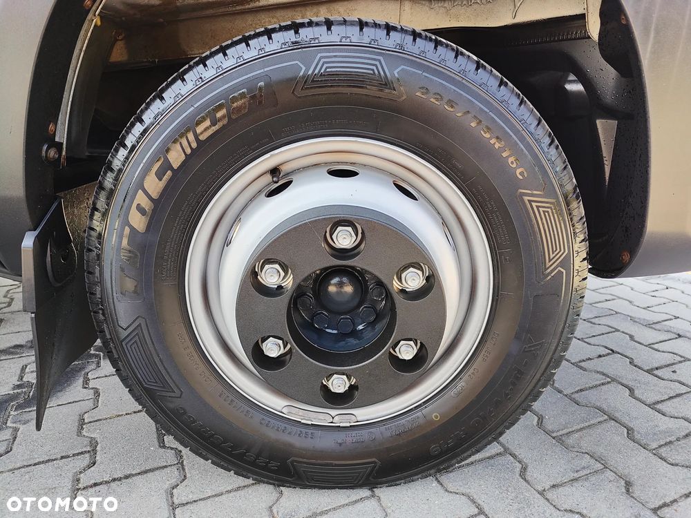 Iveco DAILY 72c17** 3.0d 170KM EURO-6 wersja BEZ AdBLUE** BLIŹNIAK** Skrzynka z Plandeką + PAKA dł.610cm+rozstaw osi 4750cm** POLSKI SALON** DMC do 7.2T kat.C** - 32