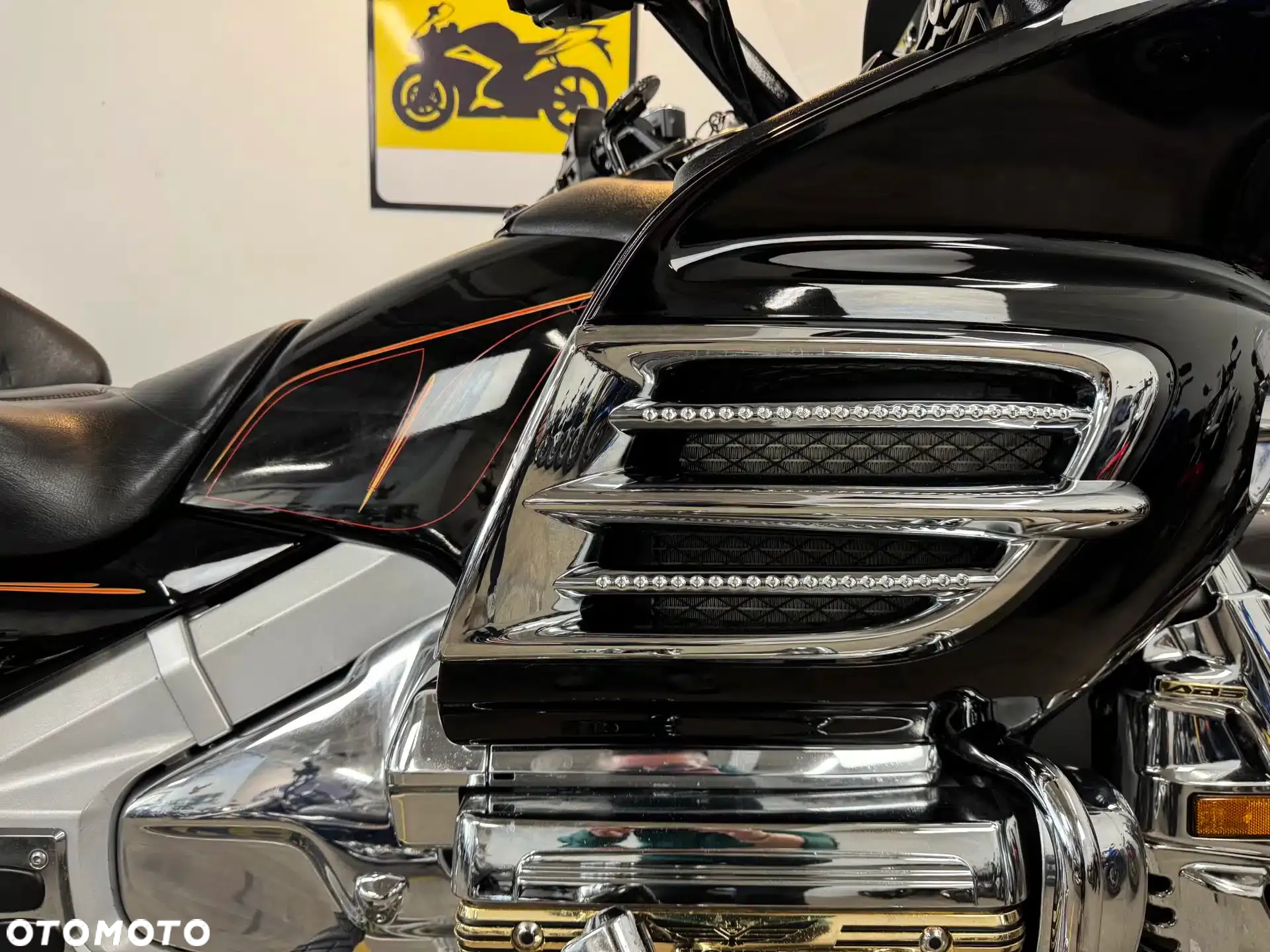 Honda GL - 13