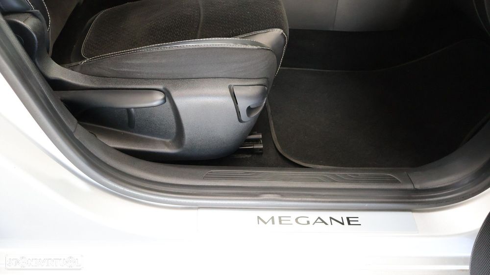 Renault Mégane ENERGY dCi 110 INTENS - 16