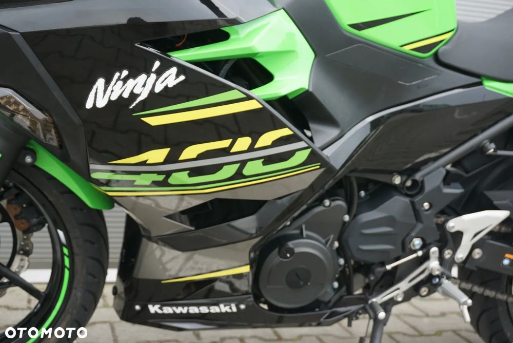 Kawasaki Ninja 400 - 23