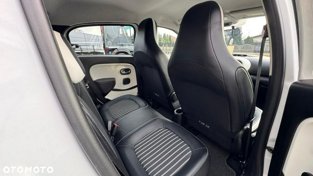 Renault Twingo SCe 70 Expression - 17