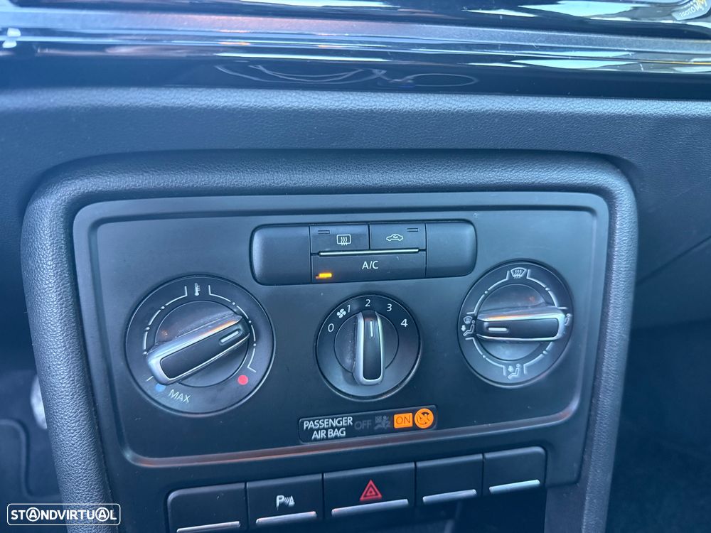 VW New Beetle 1.6 TDi Design - 20