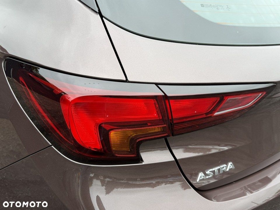 Opel Astra 1.4 Turbo Innovation - 10