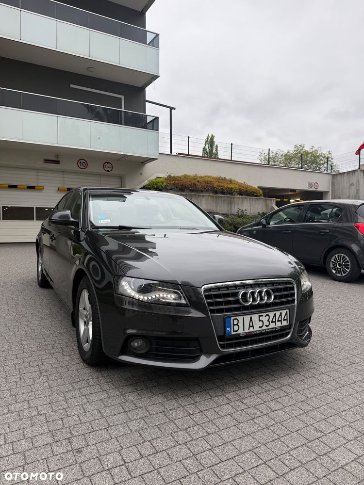 Audi A4 Limousine - 2