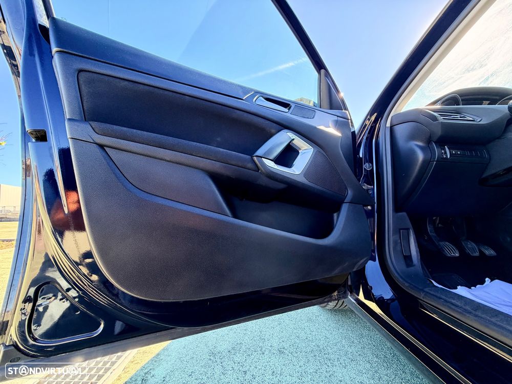 Peugeot 308 SW BlueHDi 120 Stop & Start Style - 19