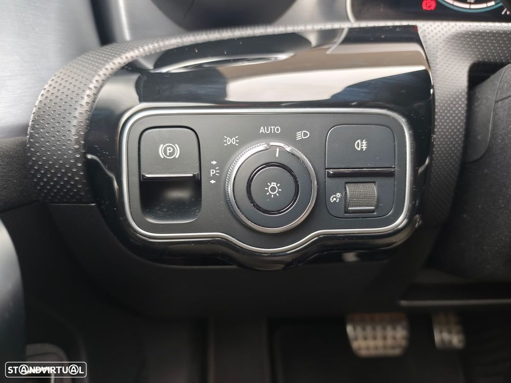 Mercedes-Benz CLA 180 d AMG Line Aut. - 26