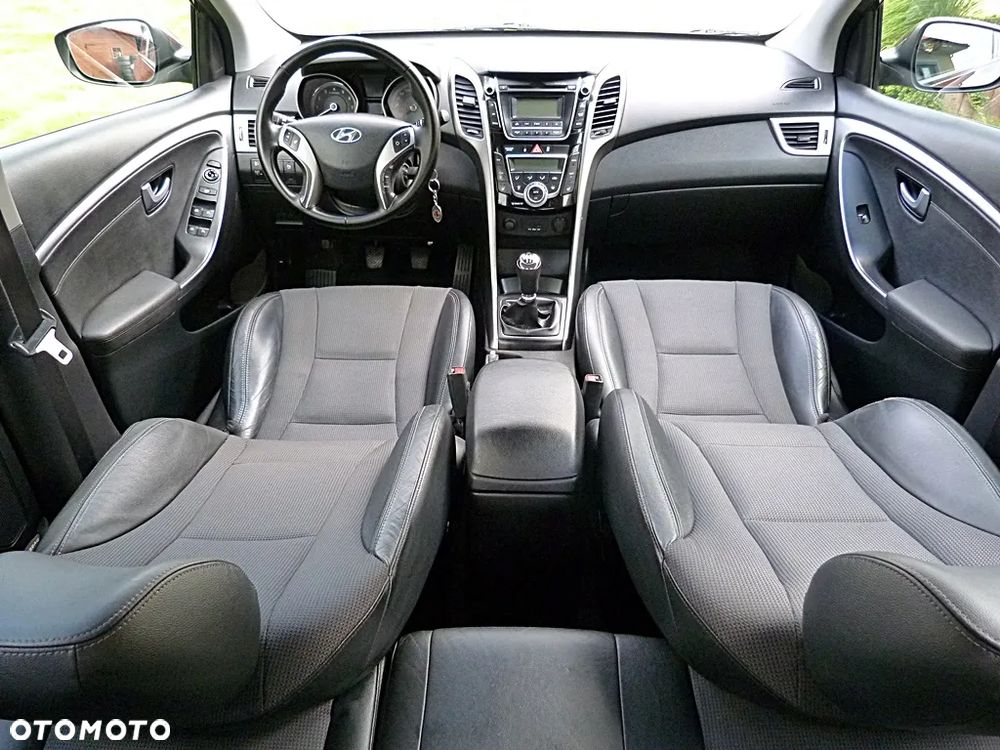 Hyundai i30 1.4 Fifa World Cup Edition - 12