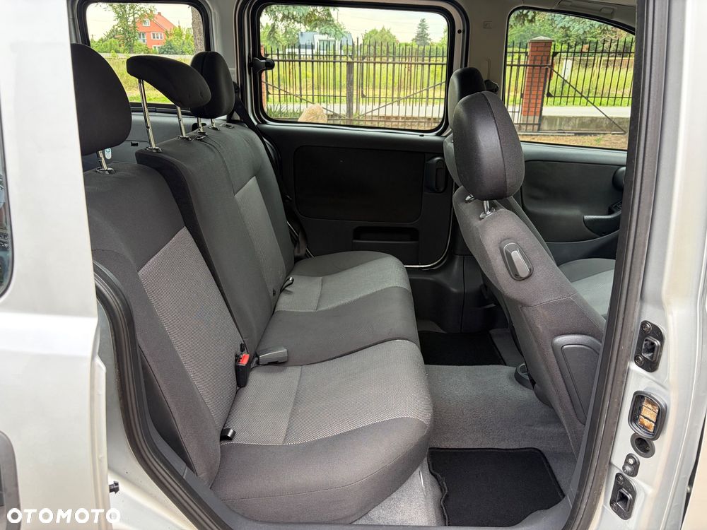 Opel Combo Tour Color Edition - 24