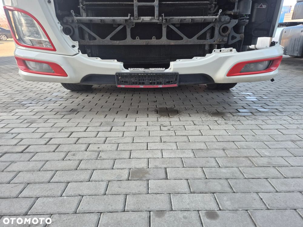 ZDERZAK KOMPLETNY Z HALOGENAMI DAF XF 106 EURO 6 - 4