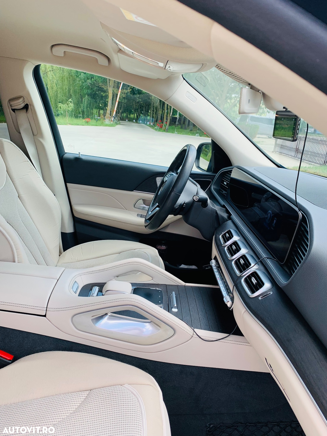 Mercedes-Benz GLE 300 d 4MATIC - 4