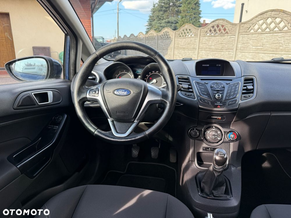 Ford Fiesta - 22