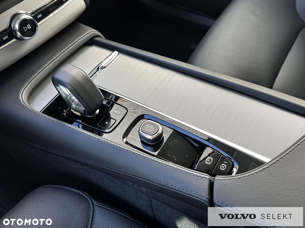 Volvo XC 90 - 24