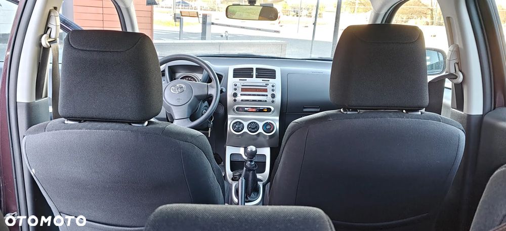 Toyota Urban Cruiser 1.4 D-4D 4x2 Town - 14