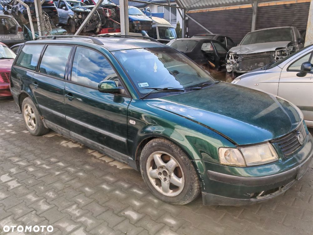 Lampy przednie, tylne prawe/lewe Volkswagen Passat B5 kombi 2000r - 5