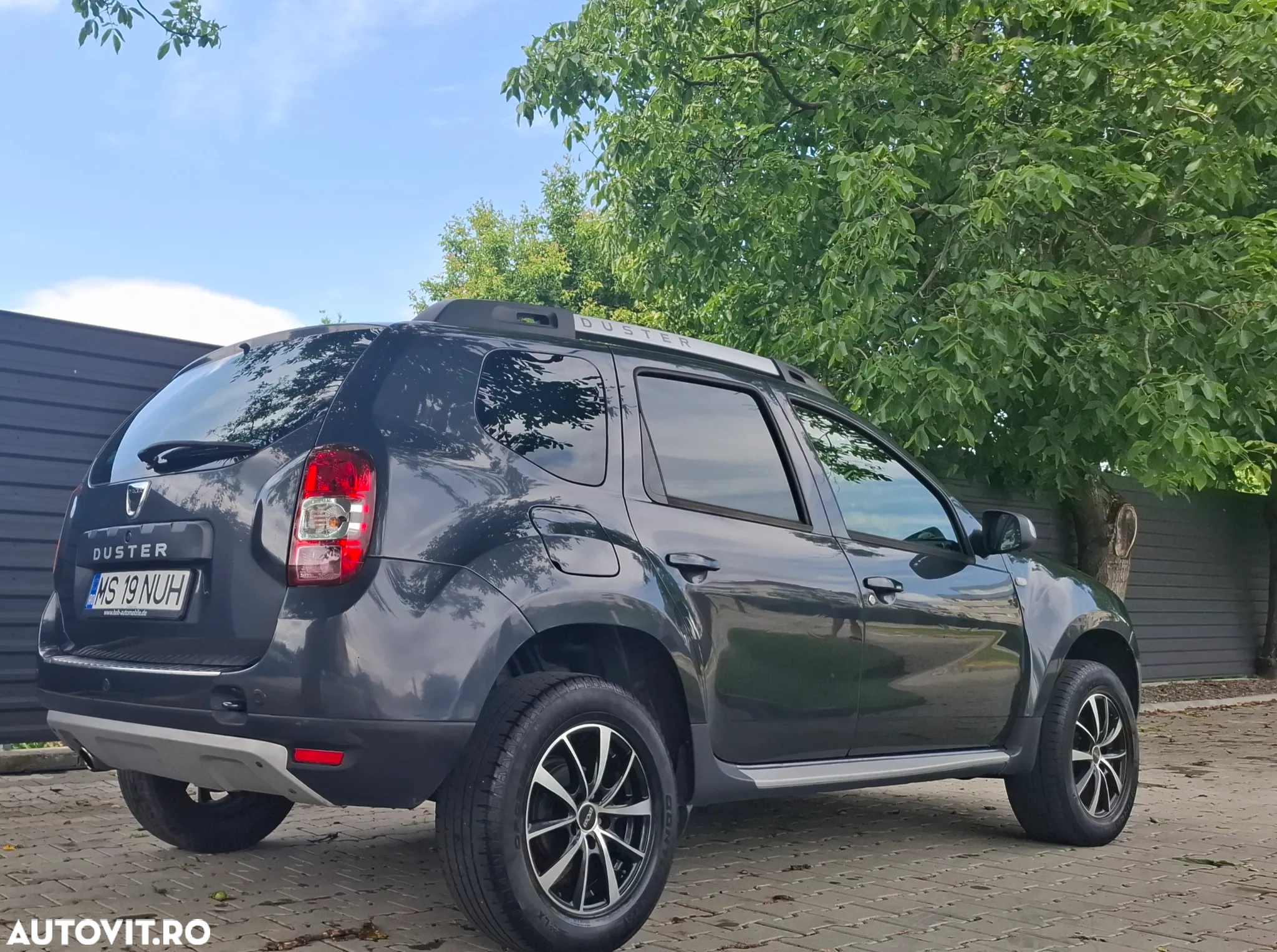 Dacia Duster 1.2 TCe 4x2 Laureate - 11