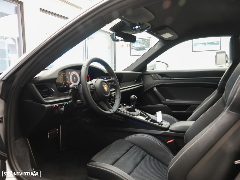 Porsche 911 (992) GT3 Touring Package PDK - 30