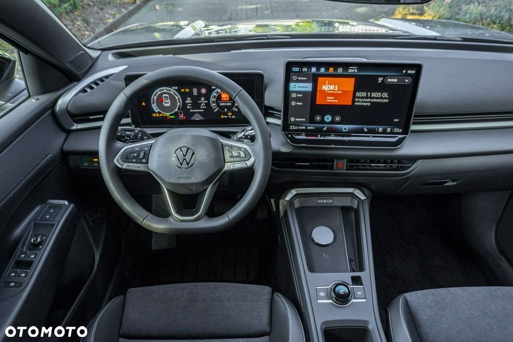 Volkswagen T-Roc - 18