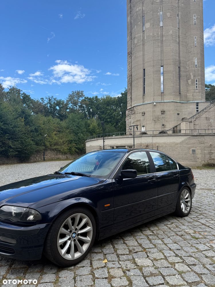 BMW Seria 3 320i - 8