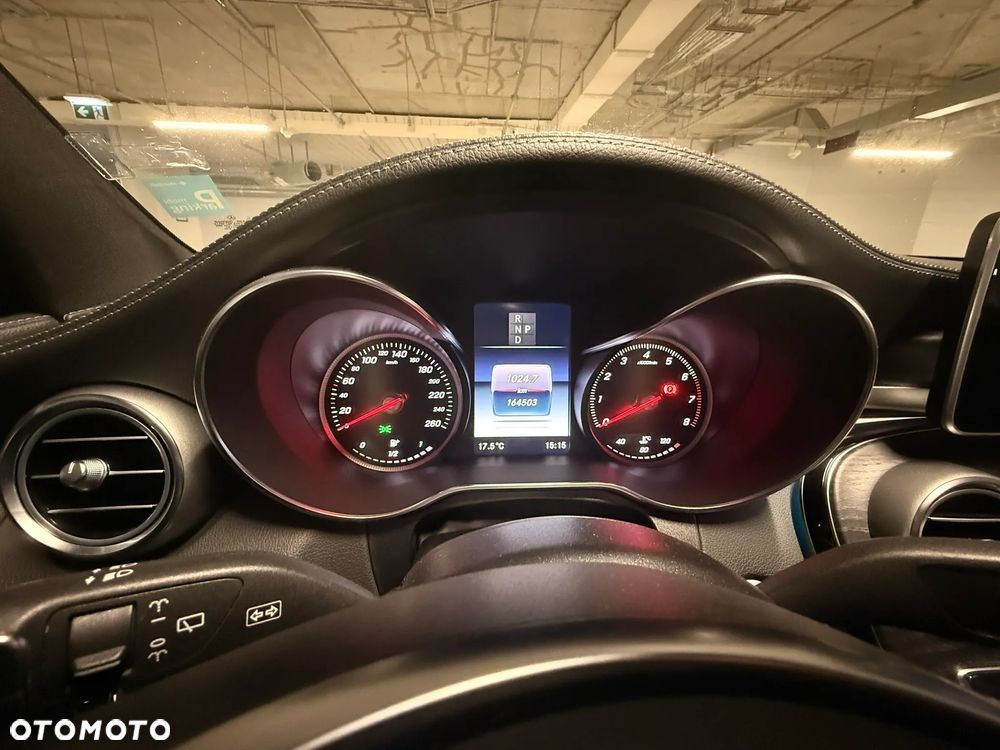 Mercedes-Benz Klasa C 200 4-Matic 9G-TRONIC - 21