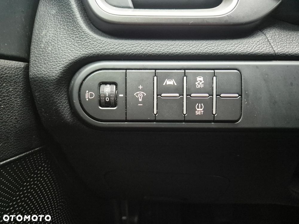 Kia Ceed 1.5 T-GDI M - 14