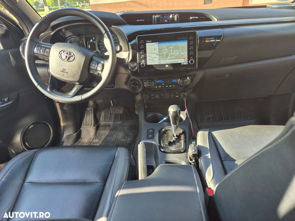 Toyota Hilux 2.8D 204CP 4x4 Double Cab AT Invincible - 16