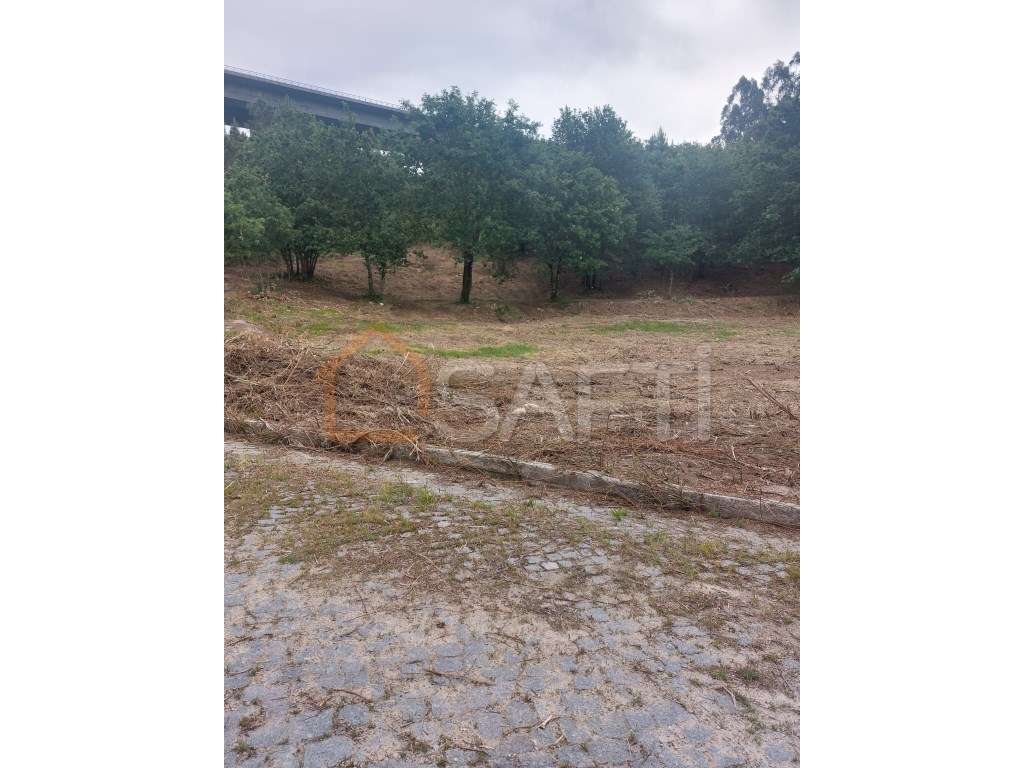 Terreno construtivo - Grande imagem: 2/11