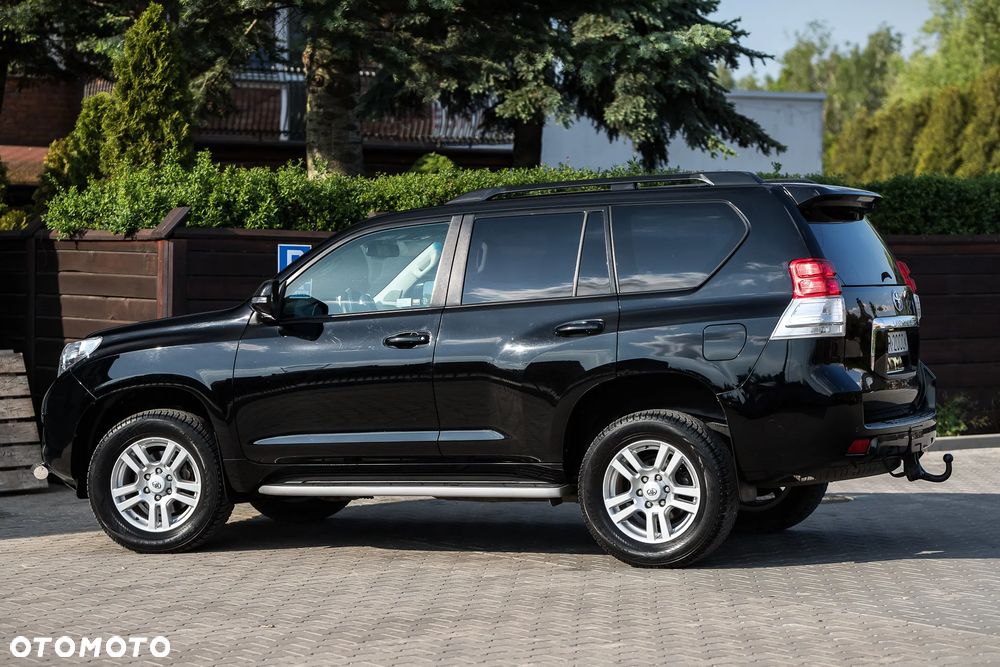 Toyota Land Cruiser LC 3.0 D-4D Prestige - 11