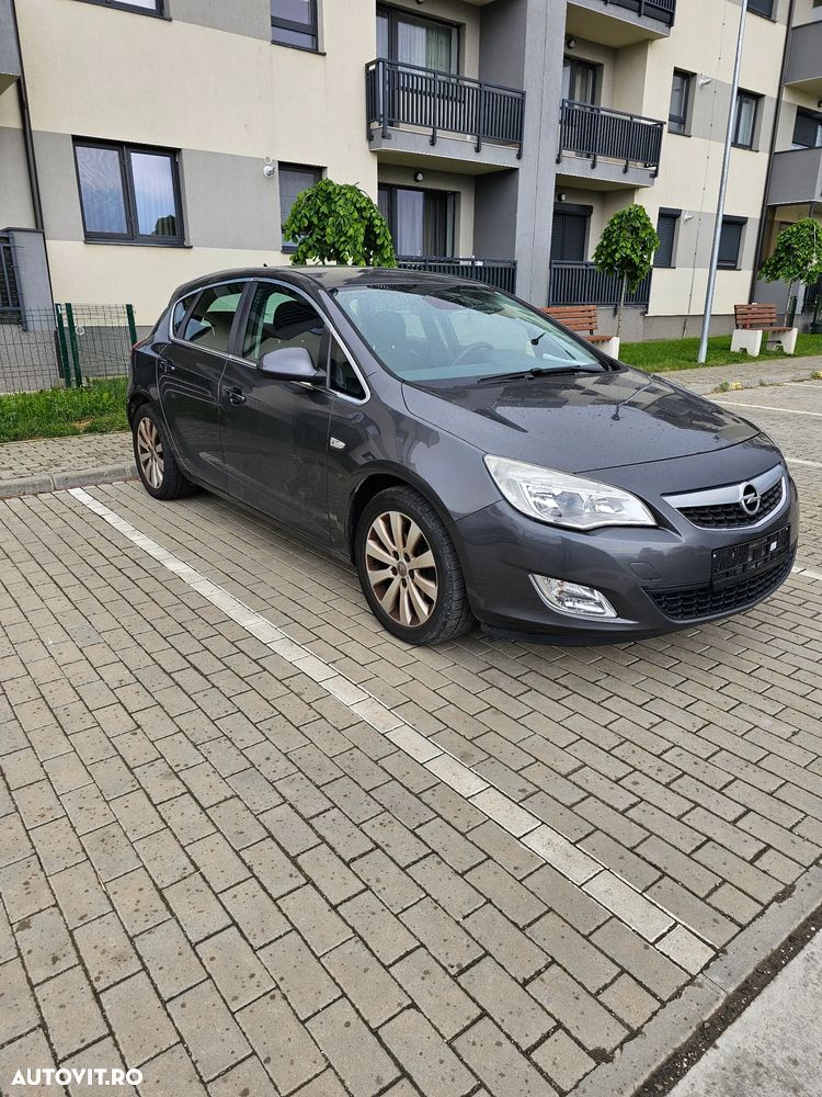 Opel Astra 1.7 CDTI DPF Cosmo - 2