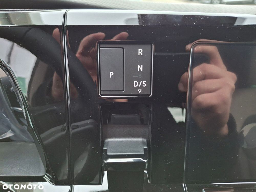 Volkswagen Multivan - 10