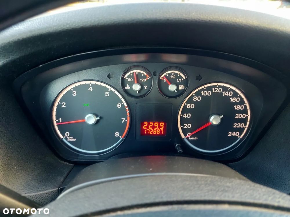 Ford Focus - 26