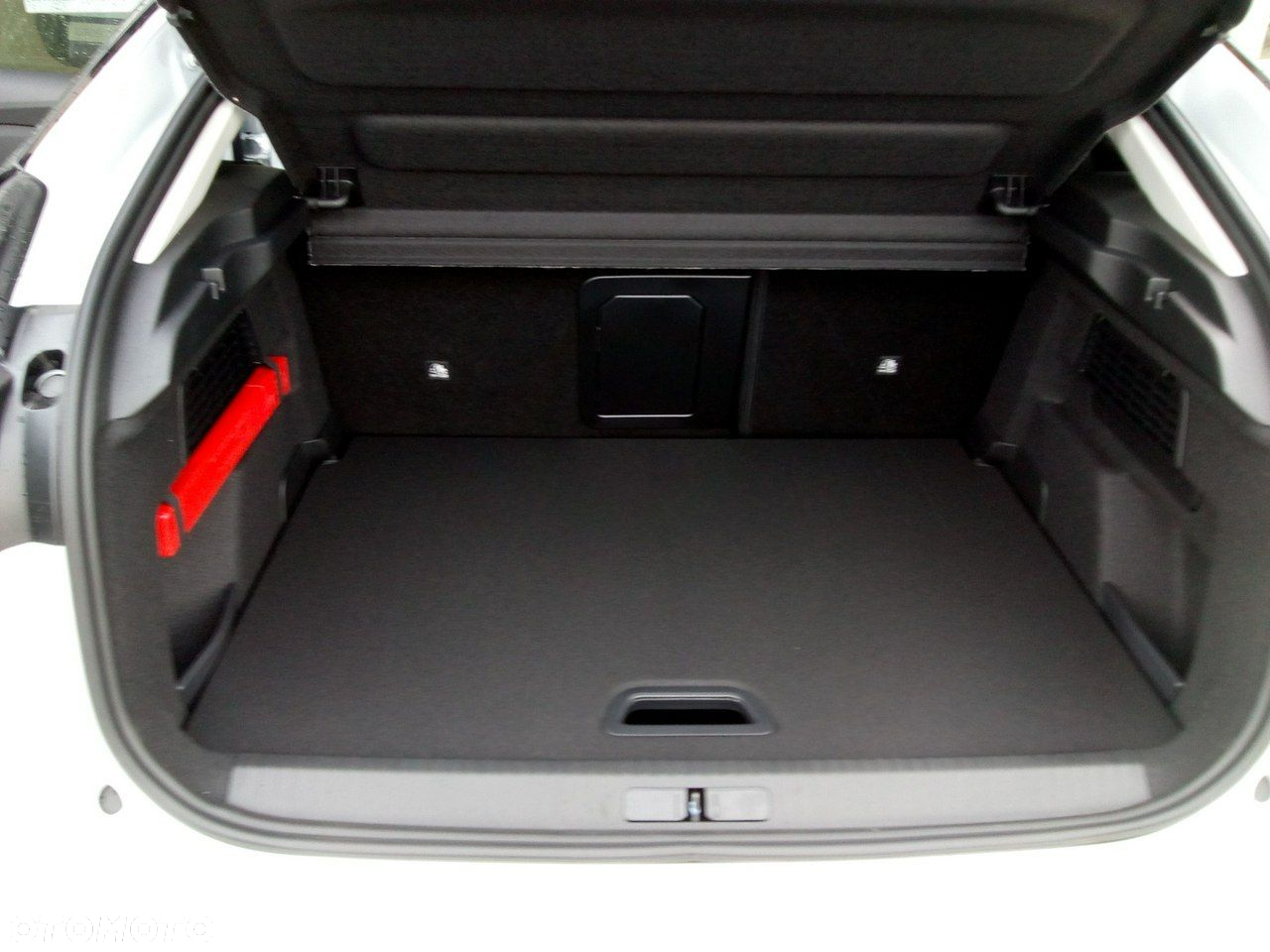 Citroën C4 1.2 PureTech Max S&S EAT8 - 21