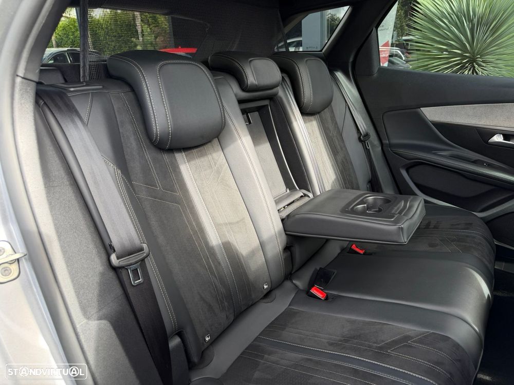 Peugeot 3008 1.5 BlueHDi GT EAT8 - 28