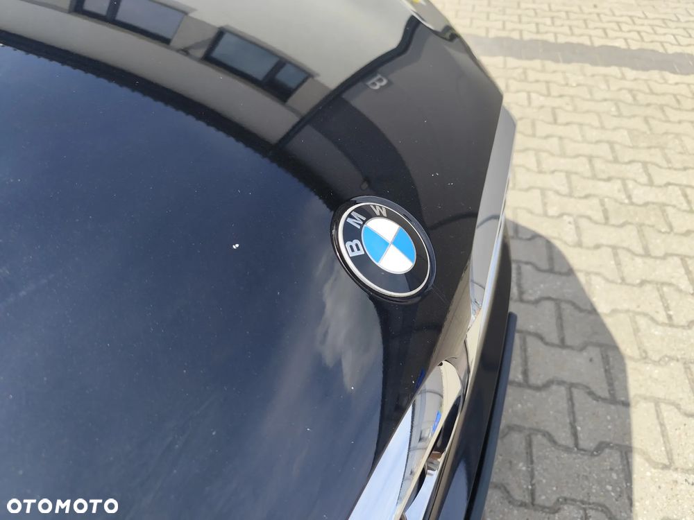 BMW Seria 5 520d Sport Line sport - 14
