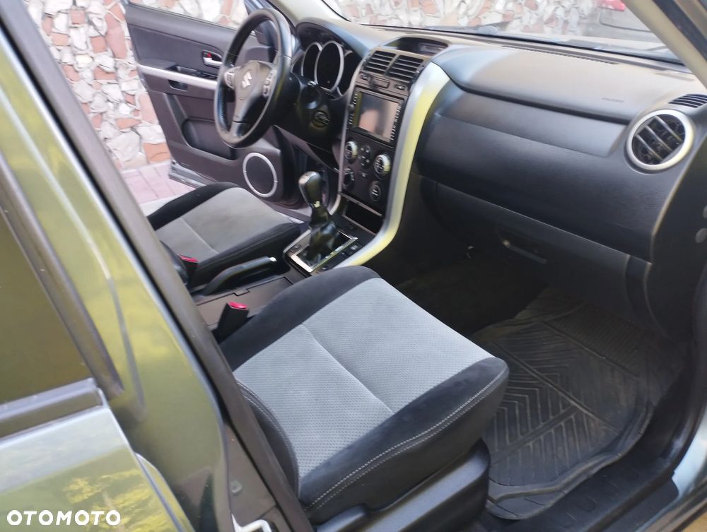 Suzuki Grand Vitara 1.9 DDiS Premium - 10