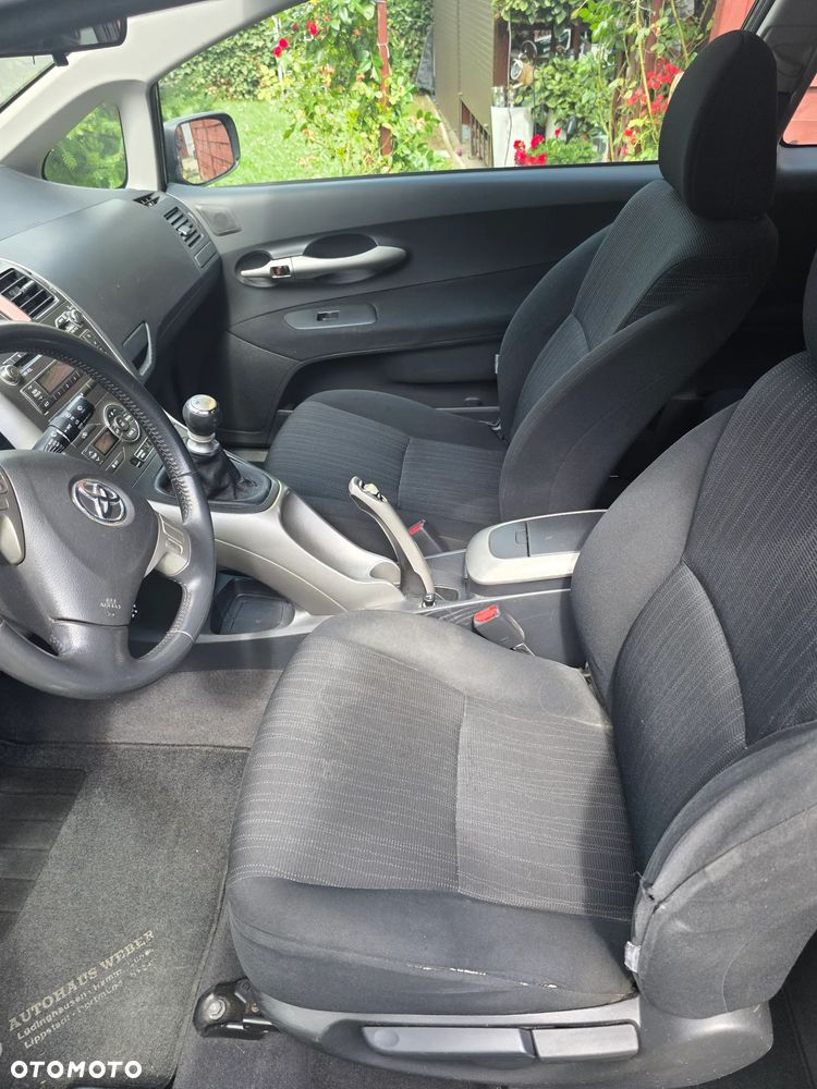 Toyota Auris 2.0 D-4D Luna - 13