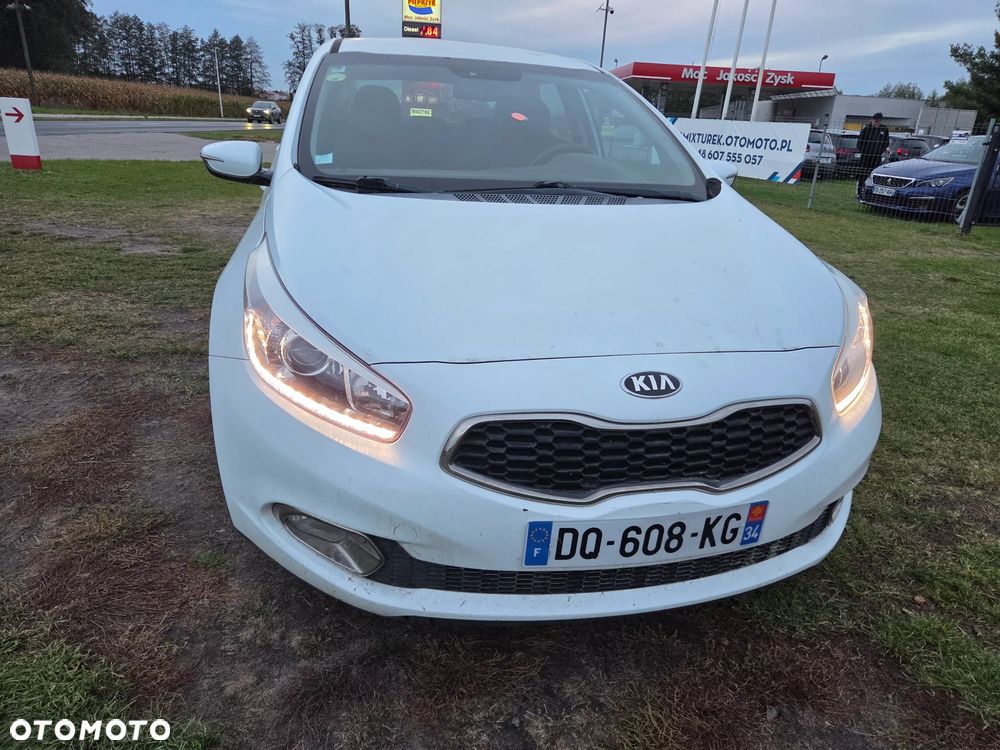 Kia Ceed 1.6 CRDi 128 Dream Team Edition - 7