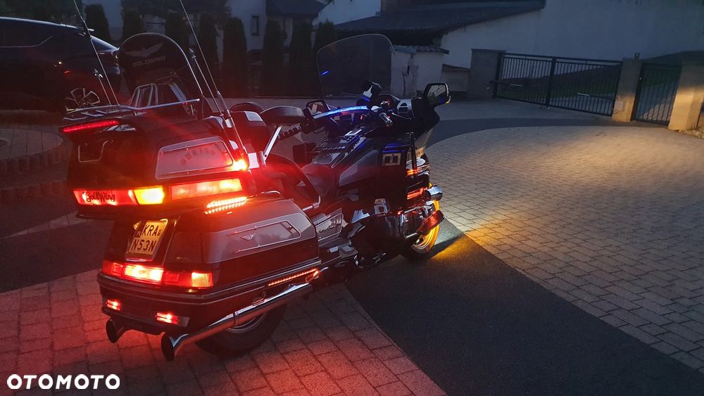Honda GL - 10