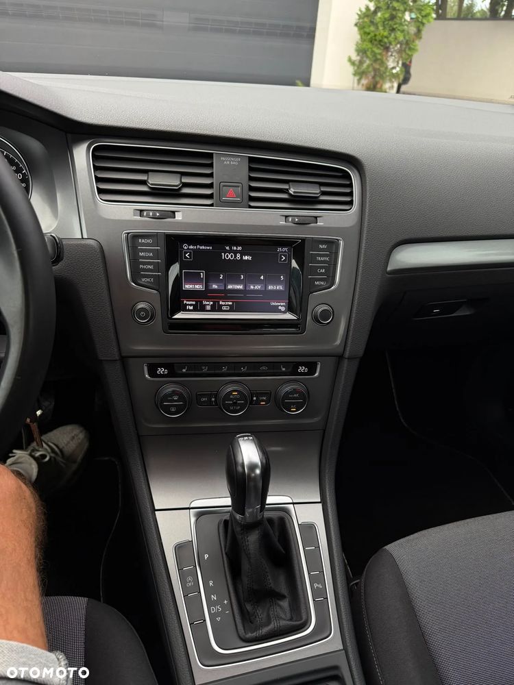 Volkswagen Golf 1.4 TSI BlueMotion Technology DSG Comfortline - 19