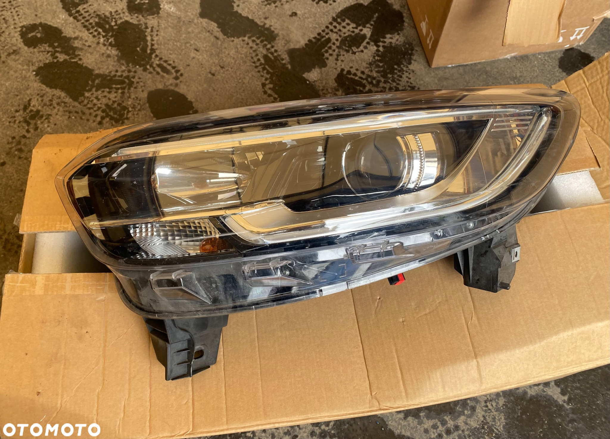 RENAULT KADJAR 22r IGŁA ! LED LAMPA PRZEDNIA LEWA LEDOWA REFLEKTOR PRZÓD LEWY PRZEDNI PRZÓD EUROPA soczewka 260609857R - 4