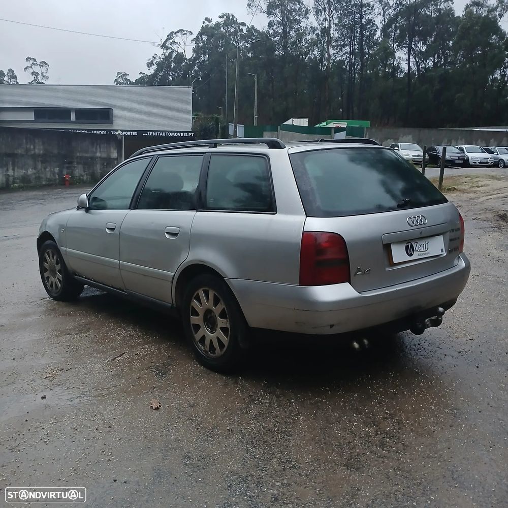 Audi A4 1.9 de 2000 - Peças Usadas (10305) - 3