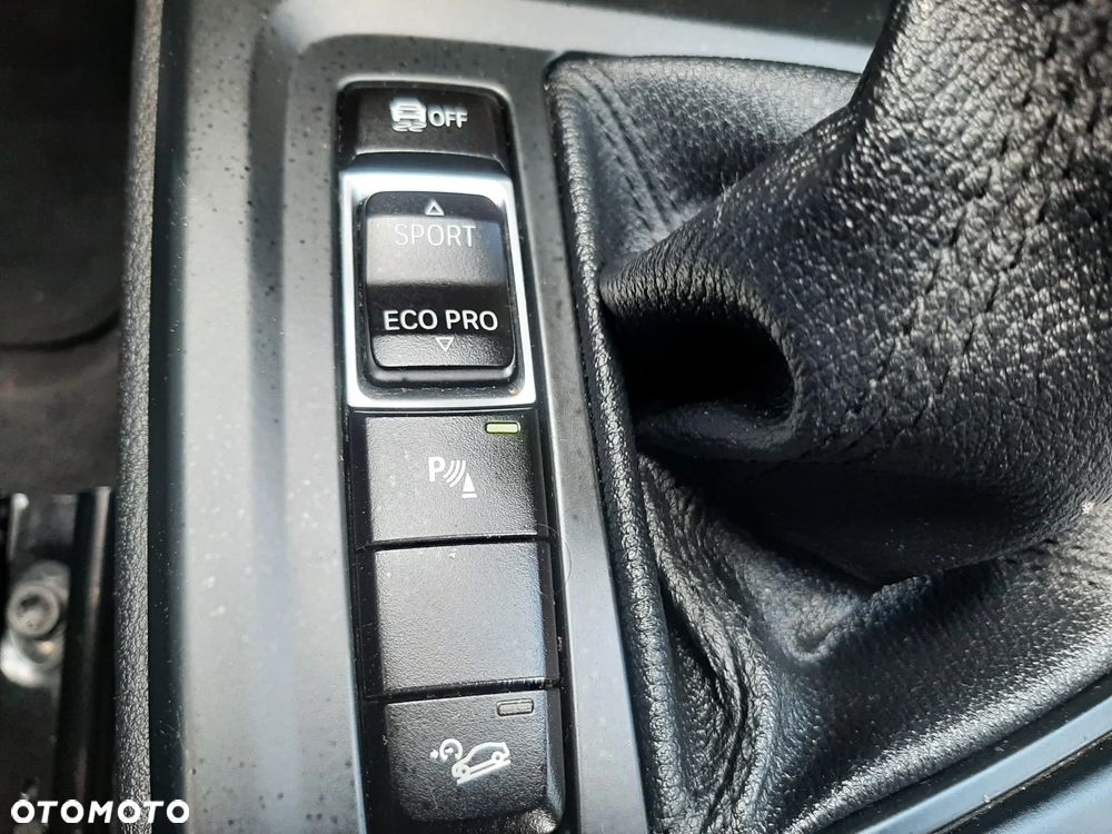 BMW X1 xDrive18d Advantage - 32