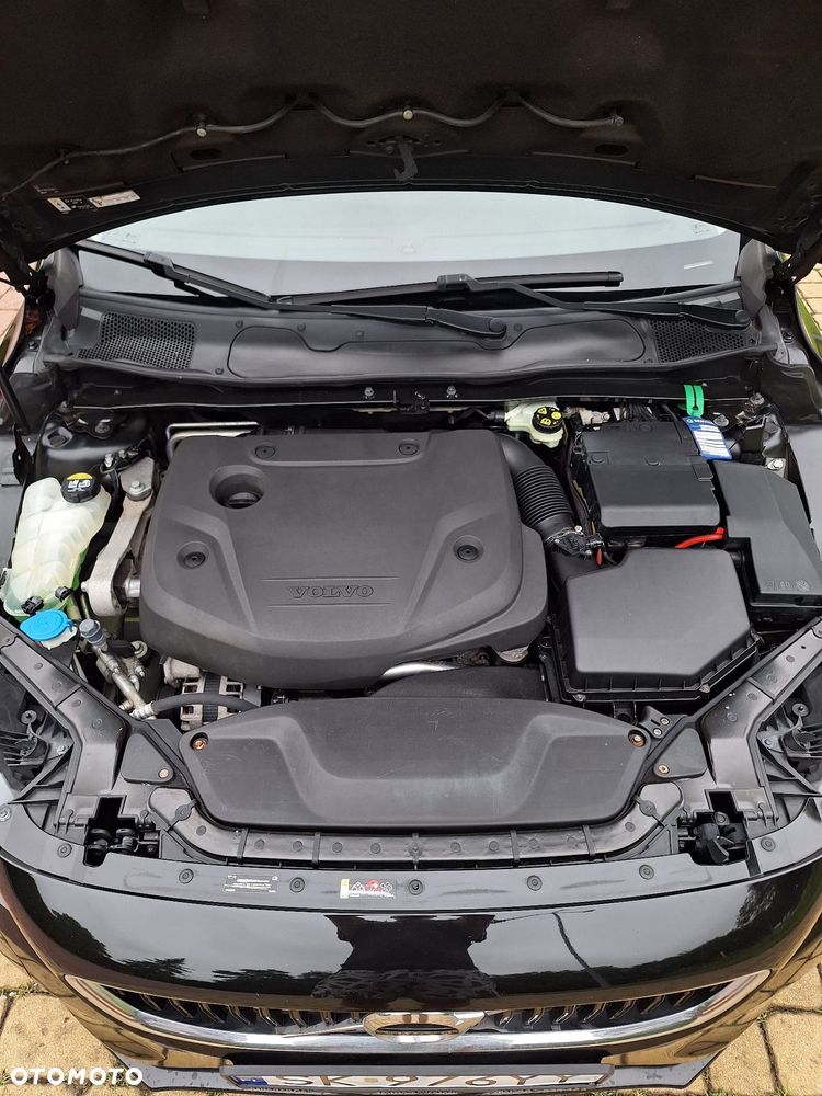 Volvo V40 D2 Drive-E Momentum - 21
