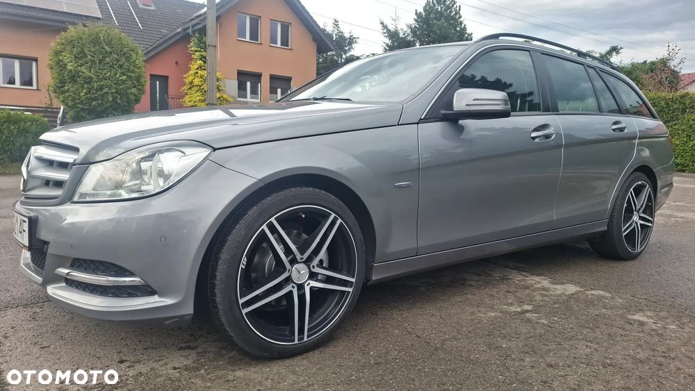 Mercedes-Benz Klasa C 180 CGI BlueEFFICIENCY - 4