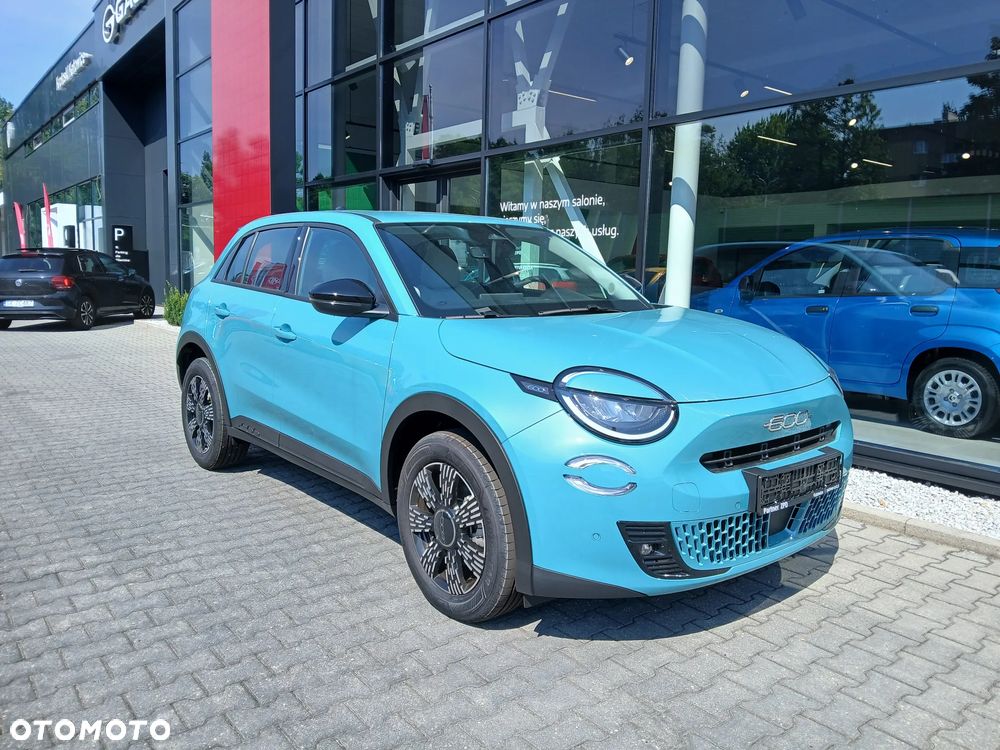 Fiat 600 1.2 Turbo Icon eDCT - 2