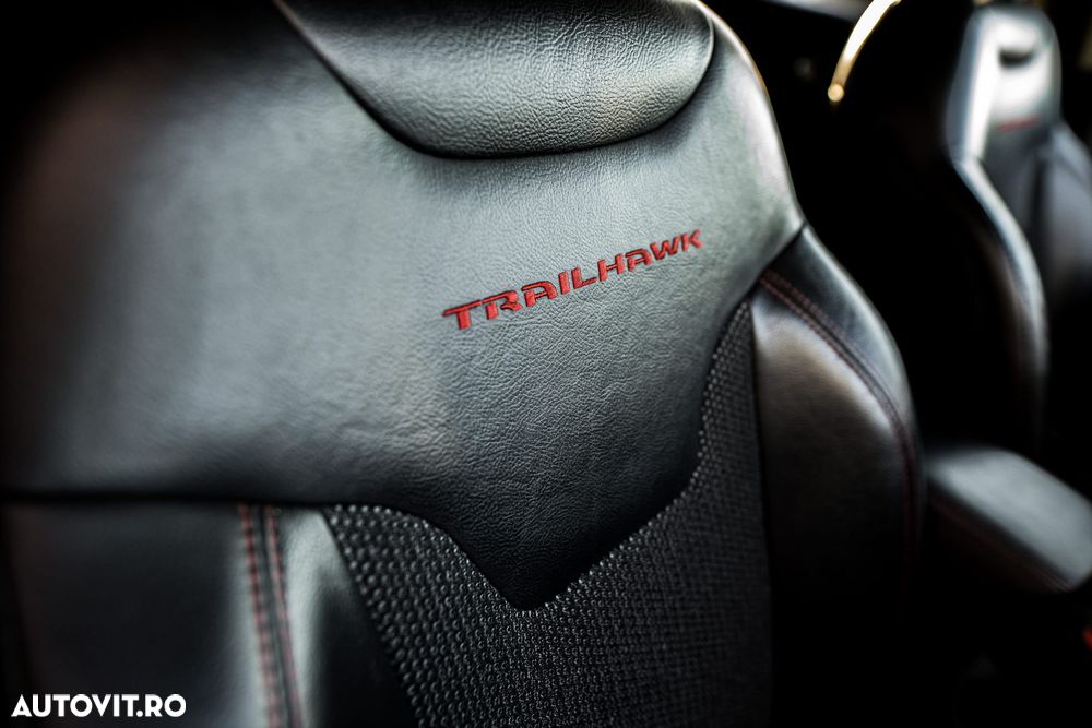 Jeep Compass 2.0 M-Jet 4x4 AT9 Low Trailhawk - 14