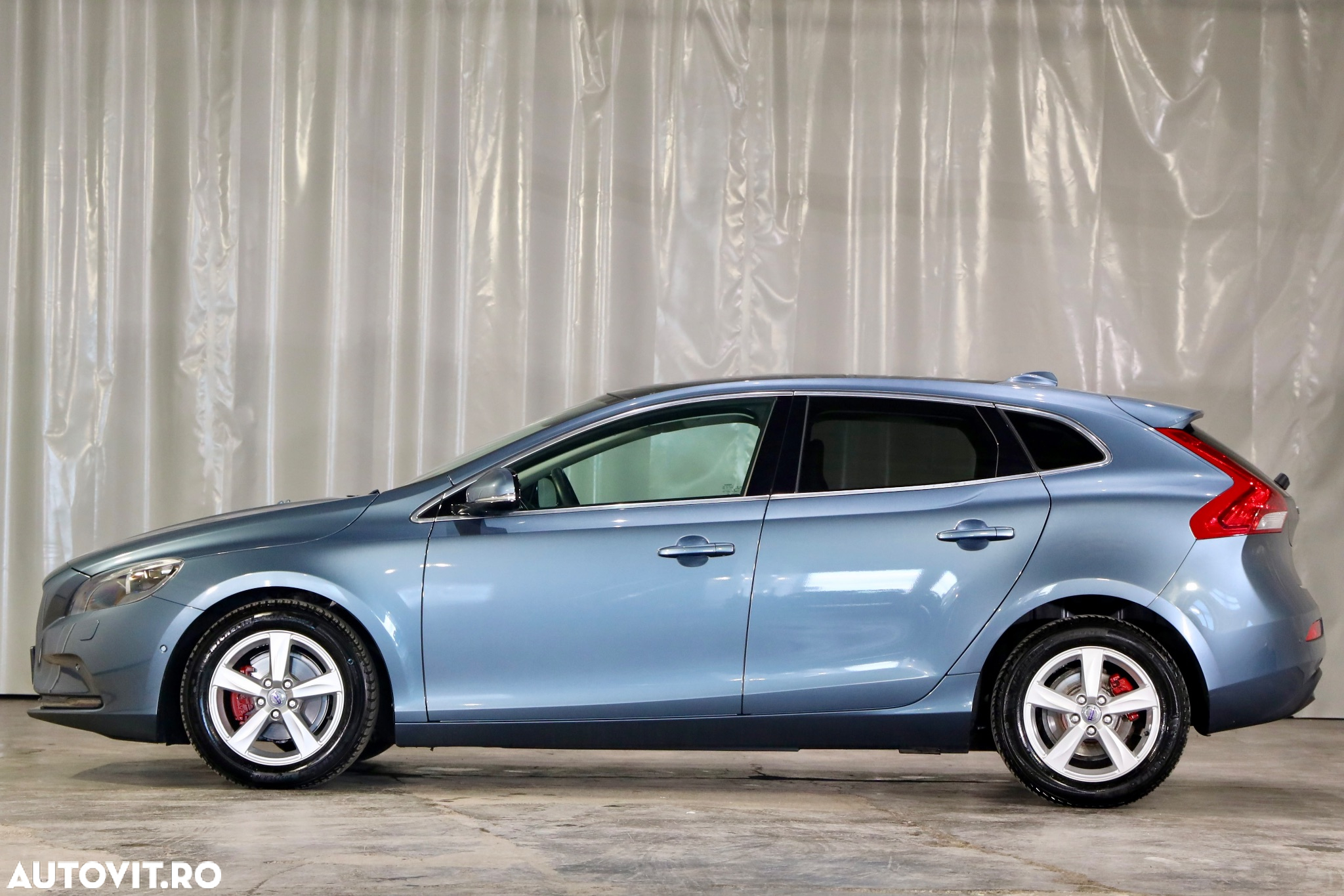 Volvo V40 D2 - 39